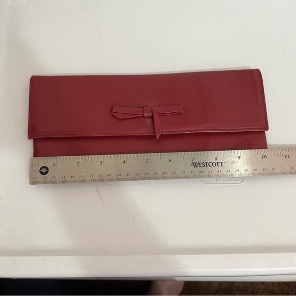 Vintage 60s Burgundy Leather Clutch envelope bow - Picture 10 of 10